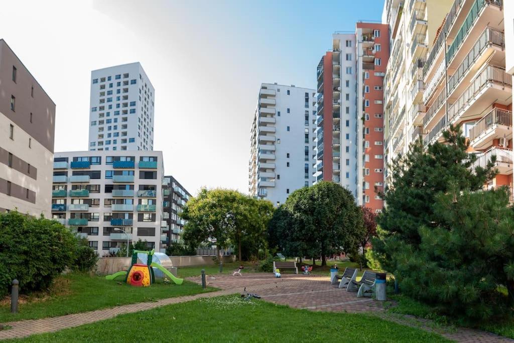 Grape Apartment Μπρατισλάβα Εξωτερικό φωτογραφία