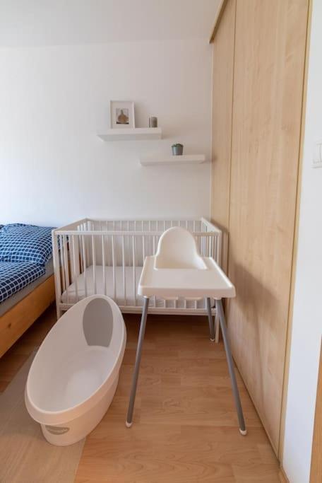 Grape Apartment Μπρατισλάβα Εξωτερικό φωτογραφία