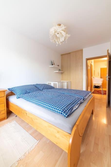 Grape Apartment Μπρατισλάβα Εξωτερικό φωτογραφία